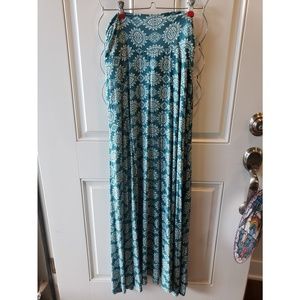 Market and Spruce maxi skirt